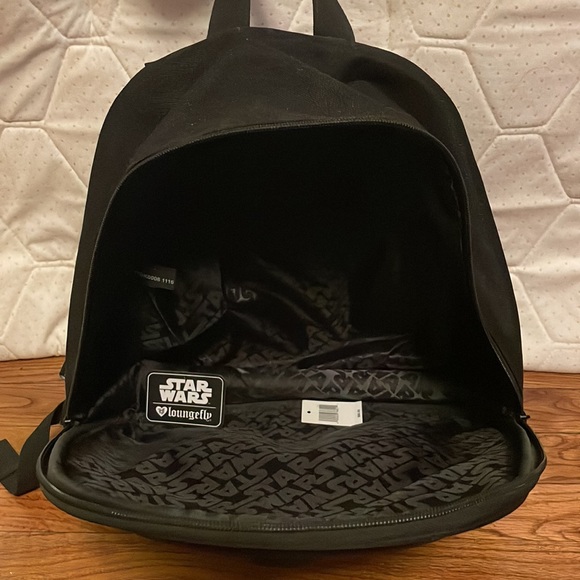 Loungefly Darth Vader Backpack - Picture 4 of 5